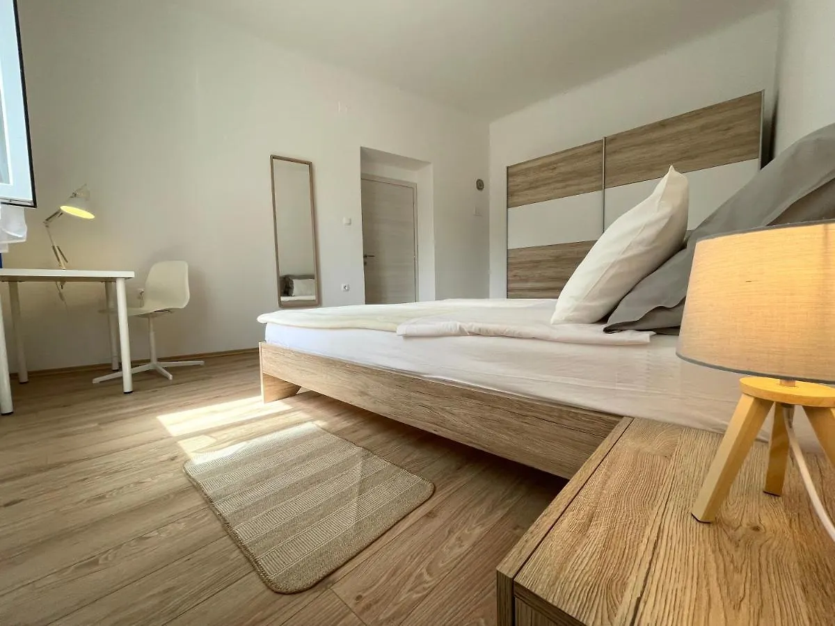 Modern Apartment In The Old Part Of Town Rijeka 0*,