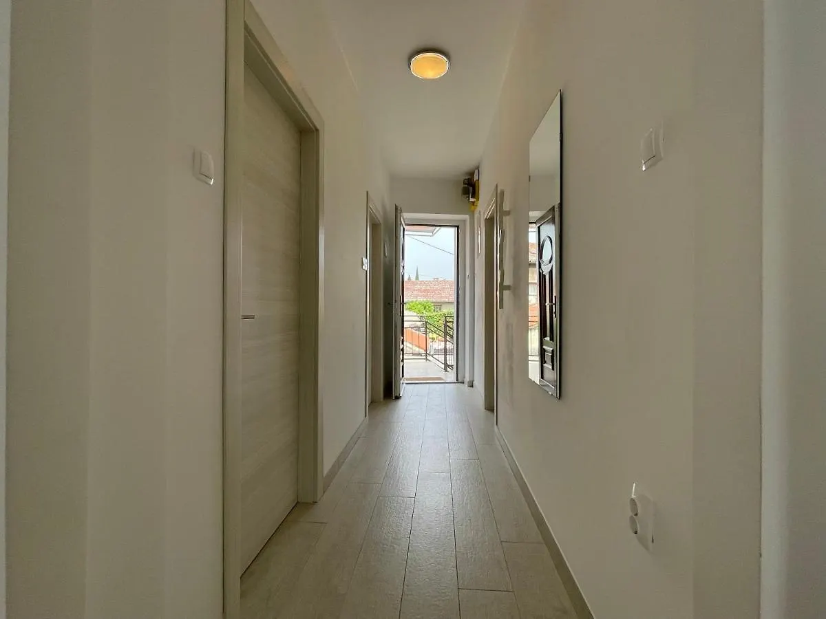 Modern Apartment In The Old Part Of Town Rijeka